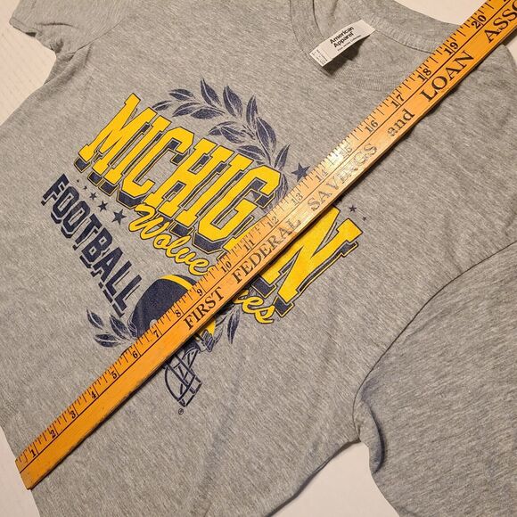 Michigan Wolverines Womens Midriff T-Shirt Size S - Gray Jersey Cut - NEW - Picture 4 of 5